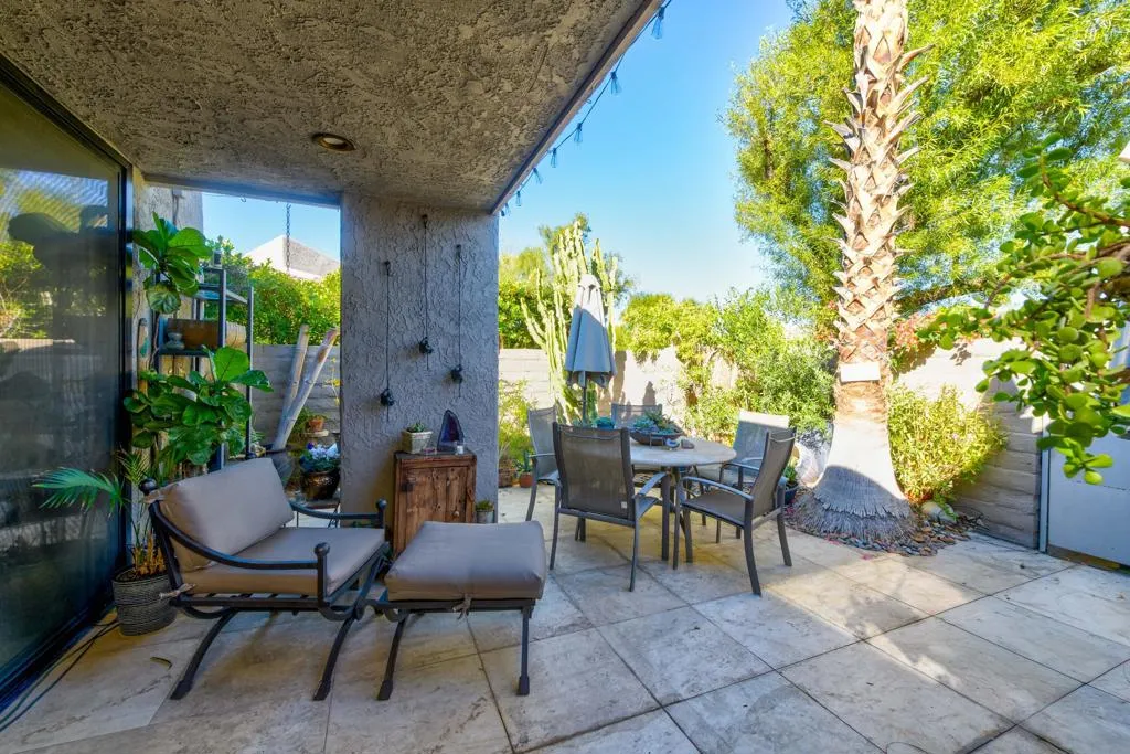 2937 Sundance Circle W, Palm Springs, California 92262 home-pic-39