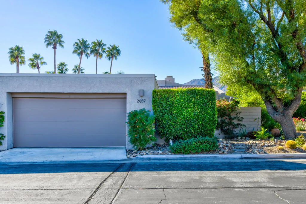 2937 Sundance Circle W, Palm Springs, California 92262 home-pic-2