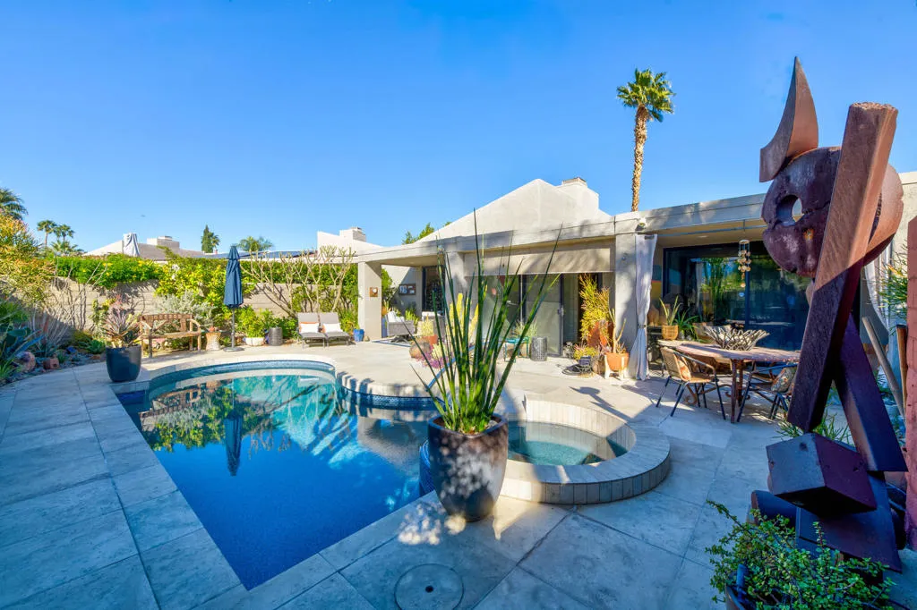 2937 Sundance Circle W, Palm Springs, California 92262 home-pic-38