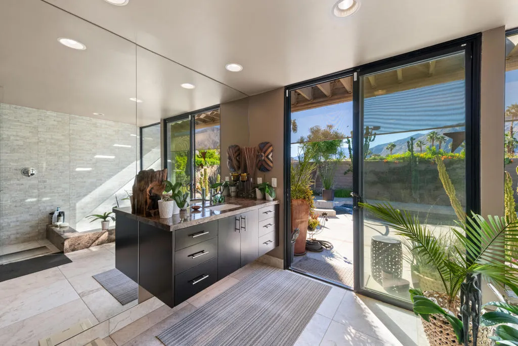 2937 Sundance Circle W, Palm Springs, California 92262 home-pic-29