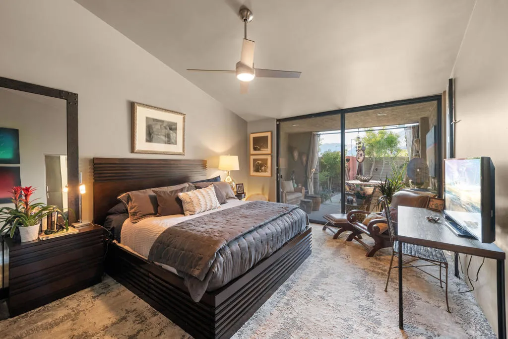 2937 Sundance Circle W, Palm Springs, California 92262 home-pic-24