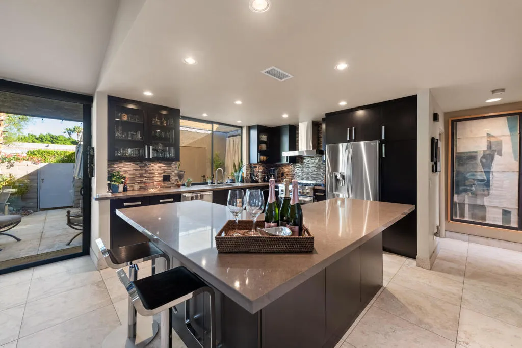 2937 Sundance Circle W, Palm Springs, California 92262 home-pic-13