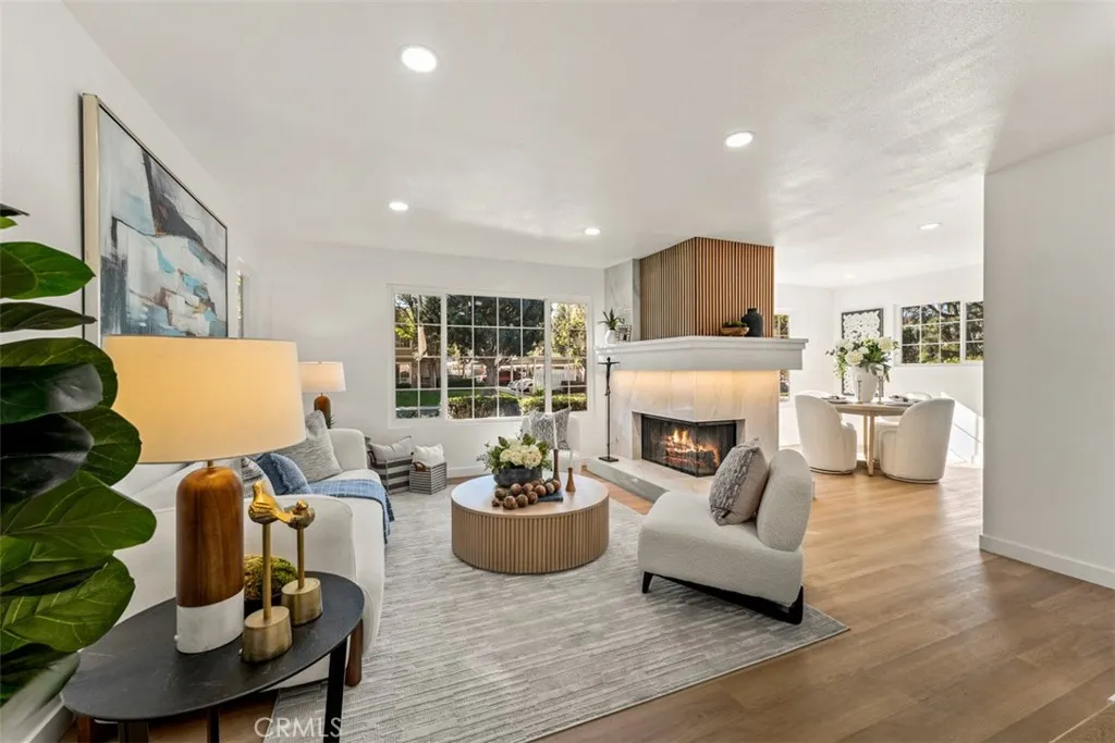12 Woodleaf, Irvine, California 92614 home-pic-1
