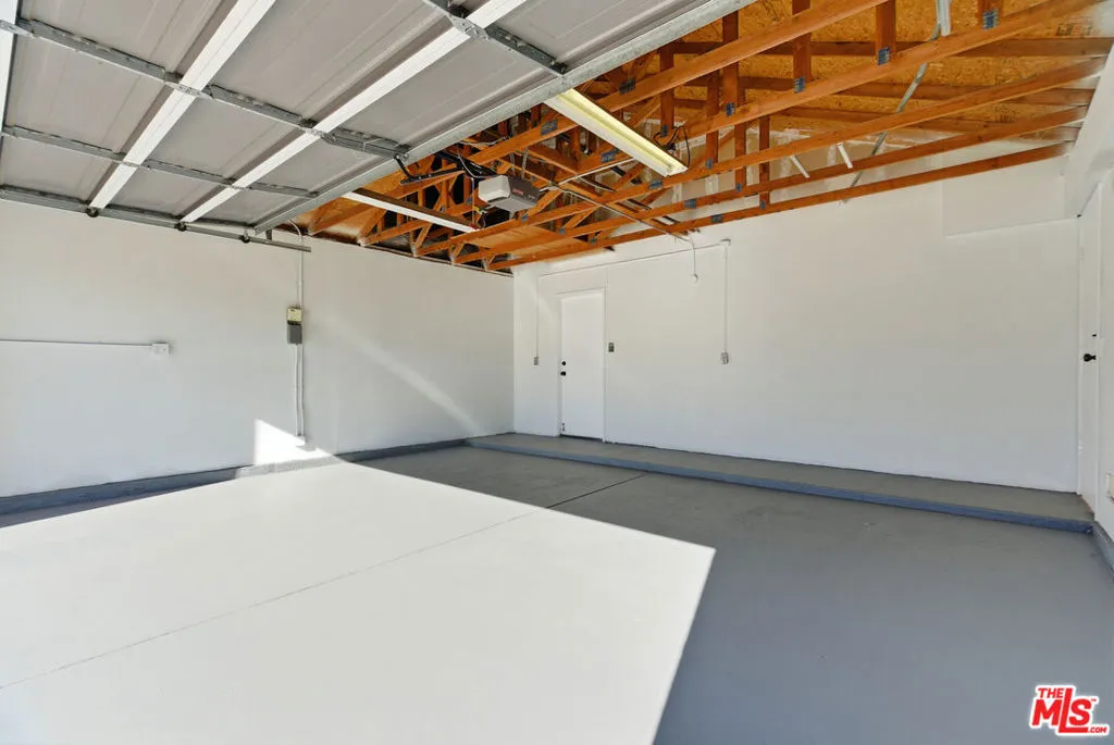 3531 Southview Court, Palmdale, California 93550 home-pic-19