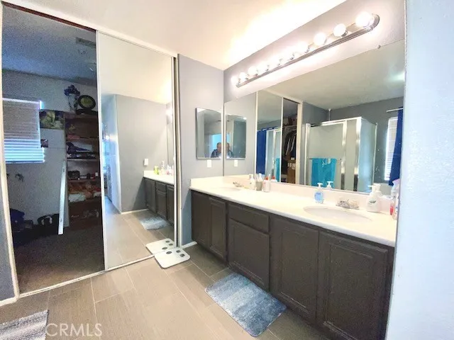 16883 Hazeltine Court, Fontana, California 92336