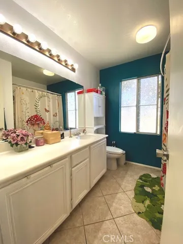 16883 Hazeltine Court, Fontana, California 92336