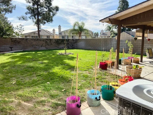 16883 Hazeltine Court, Fontana, California 92336