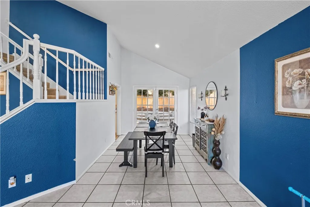 2611 Jeffery Circle, Hemet, California 92545 home-pic-2