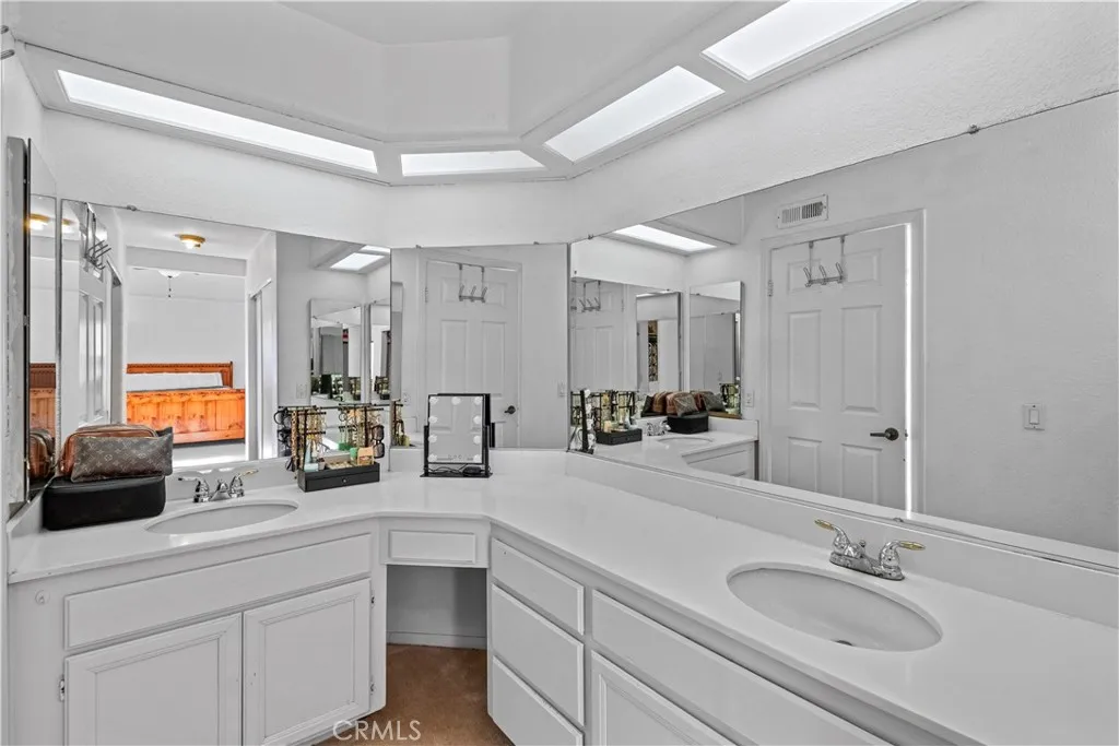 2611 Jeffery Circle, Hemet, California 92545 home-pic-21