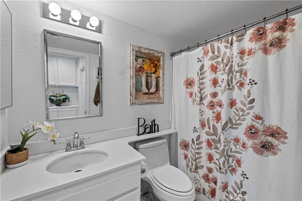 2611 Jeffery Circle, Hemet, California 92545 home-pic-14