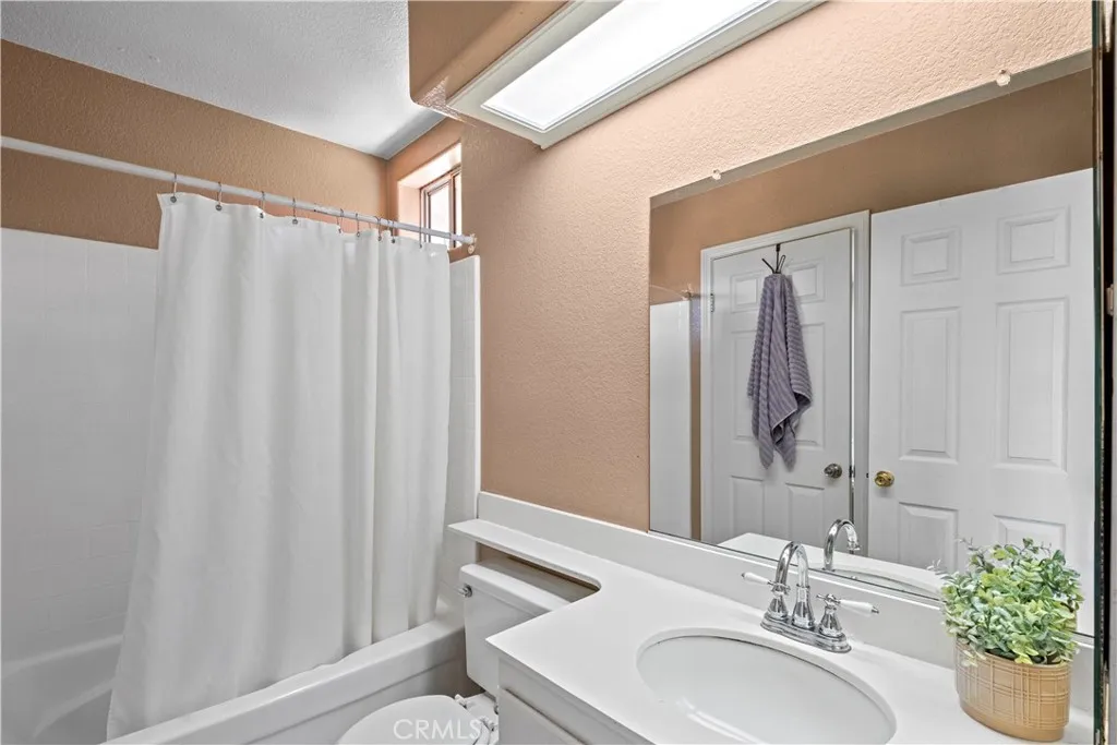 2611 Jeffery Circle, Hemet, California 92545 home-pic-18