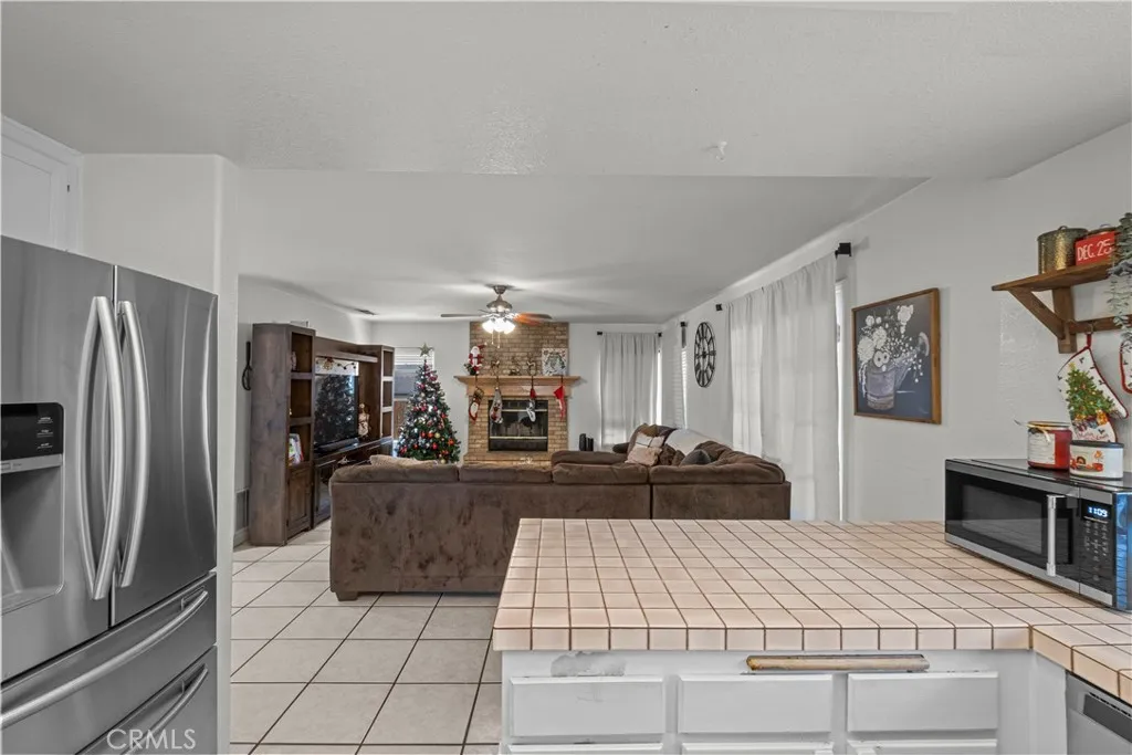 2611 Jeffery Circle, Hemet, California 92545 home-pic-11