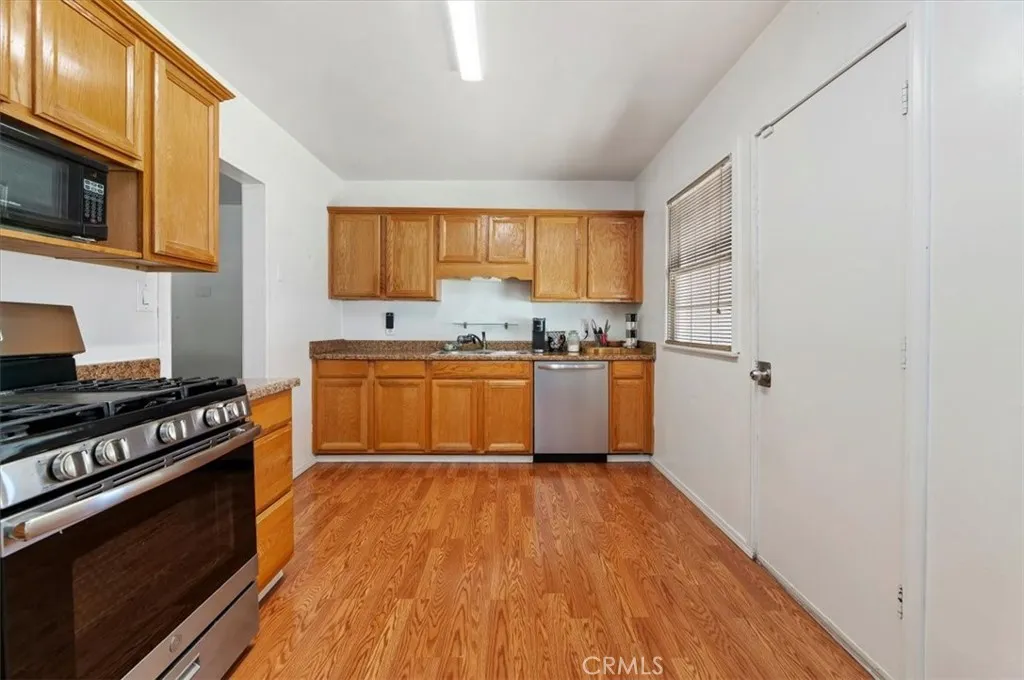4694 N Mayfield, San Bernardino, California 92407 home-pic-12