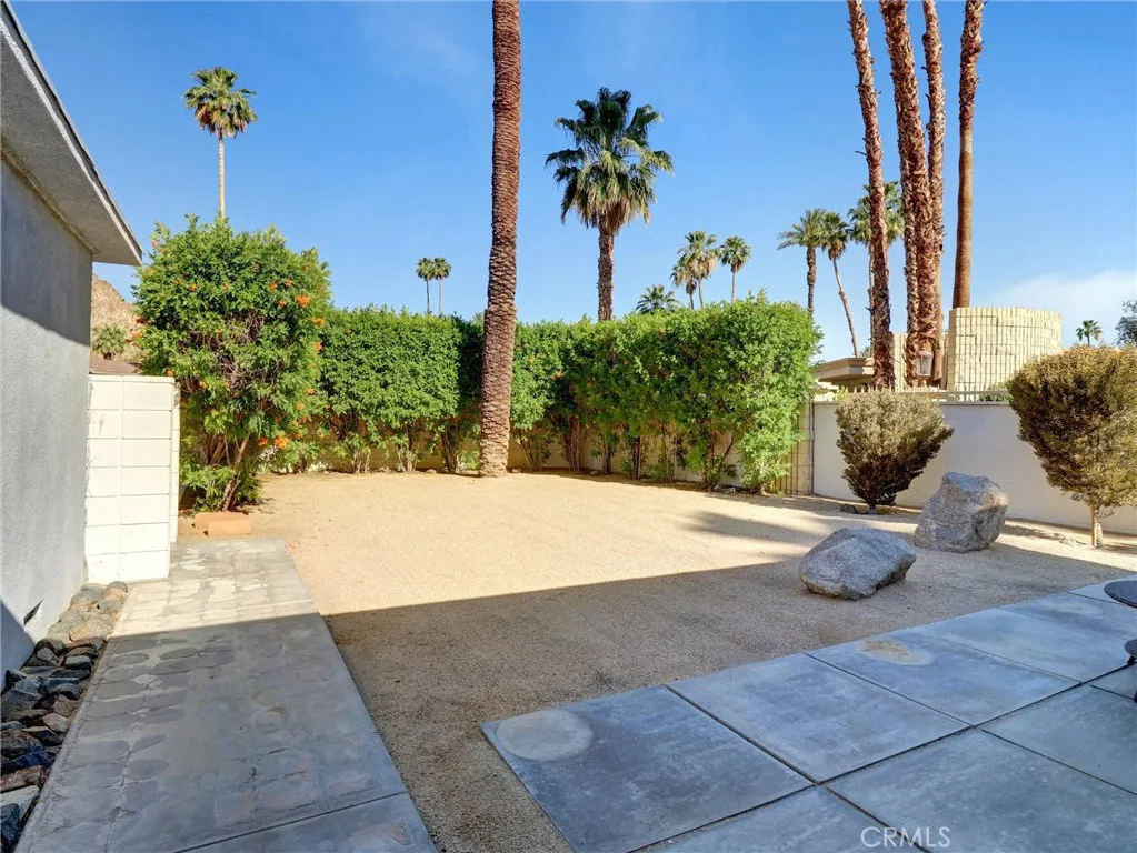 46228 Lou Circle, Indian Wells, California 92210 home-pic-3
