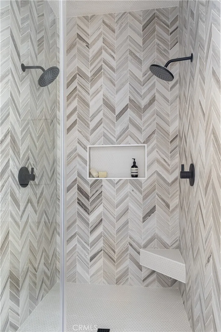 481 Bay View Court, Lake Arrowhead, California 92352 home-pic-18