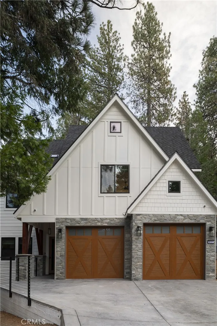 481 Bay View Court, Lake Arrowhead, California 92352 home-pic-3