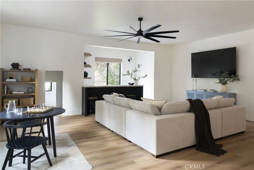 481 Bay View Court, Lake Arrowhead, California 92352 home-pic-14