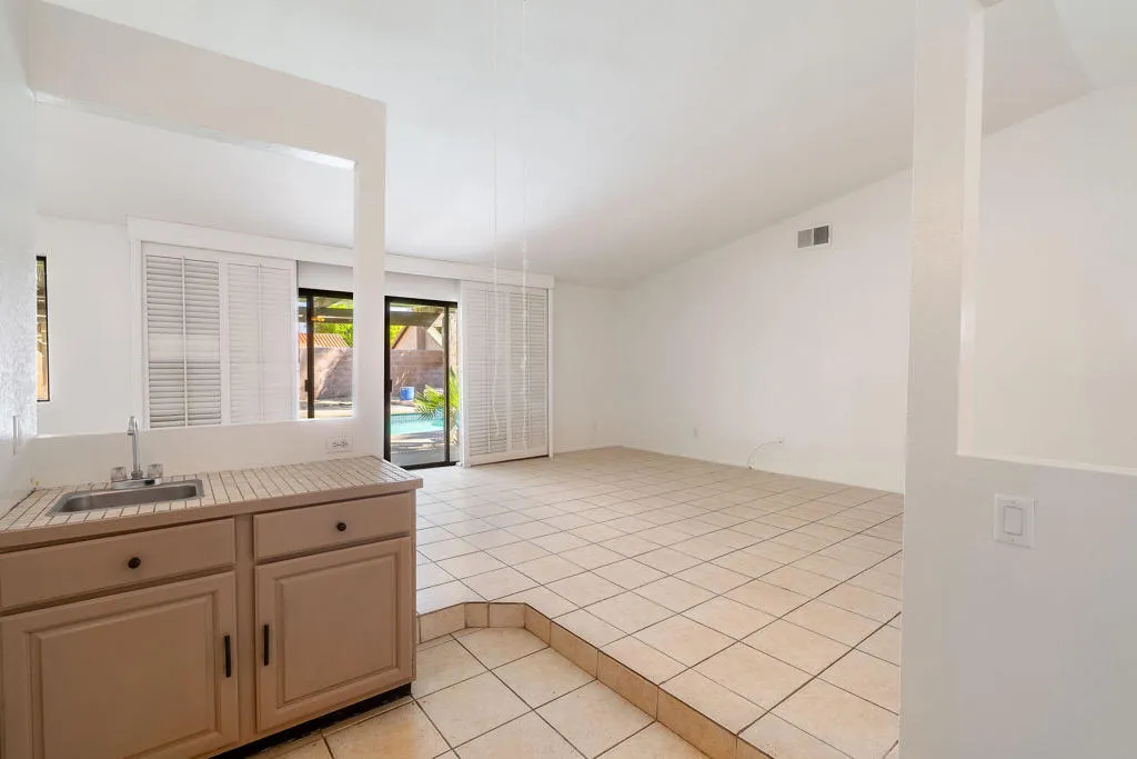 68750 Fortuna Road, Cathedral City, California 92234 home-pic-14