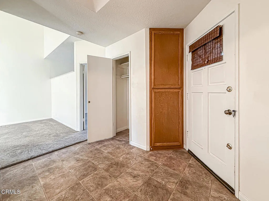 5738 Skyview Way F, Agoura Hills, California 91301 home-pic-10