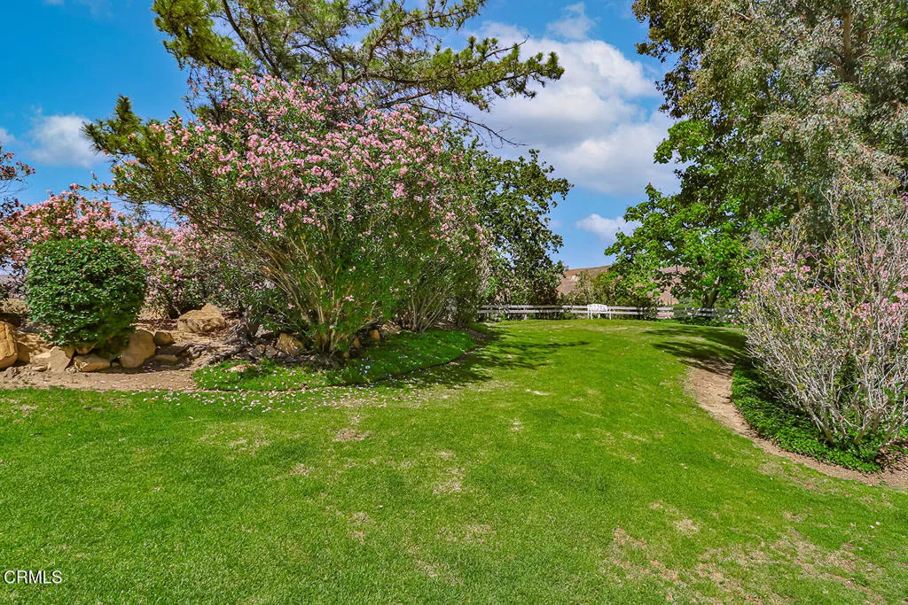 5738 Skyview Way F, Agoura Hills, California 91301 home-pic-36