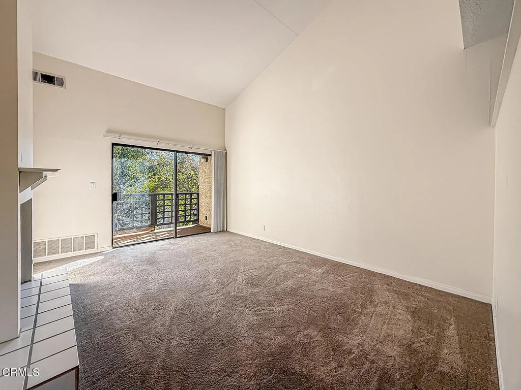5738 Skyview Way F, Agoura Hills, California 91301 home-pic-11