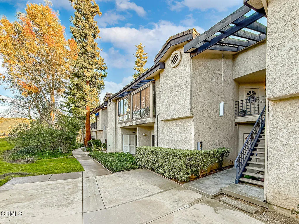 5738 Skyview Way F, Agoura Hills, California 91301 home-pic-2