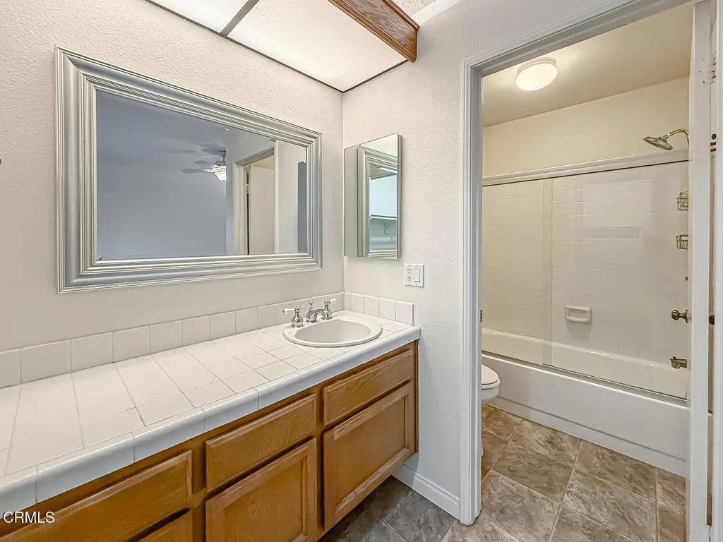 5738 Skyview Way F, Agoura Hills, California 91301 home-pic-21