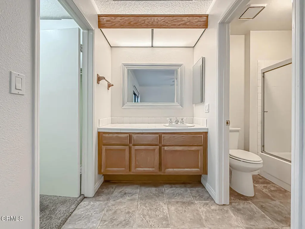 5738 Skyview Way F, Agoura Hills, California 91301 home-pic-20