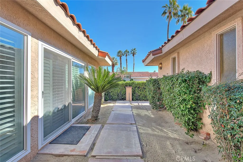 36665 Via Cicada, Cathedral City, California 92234 home-pic-4