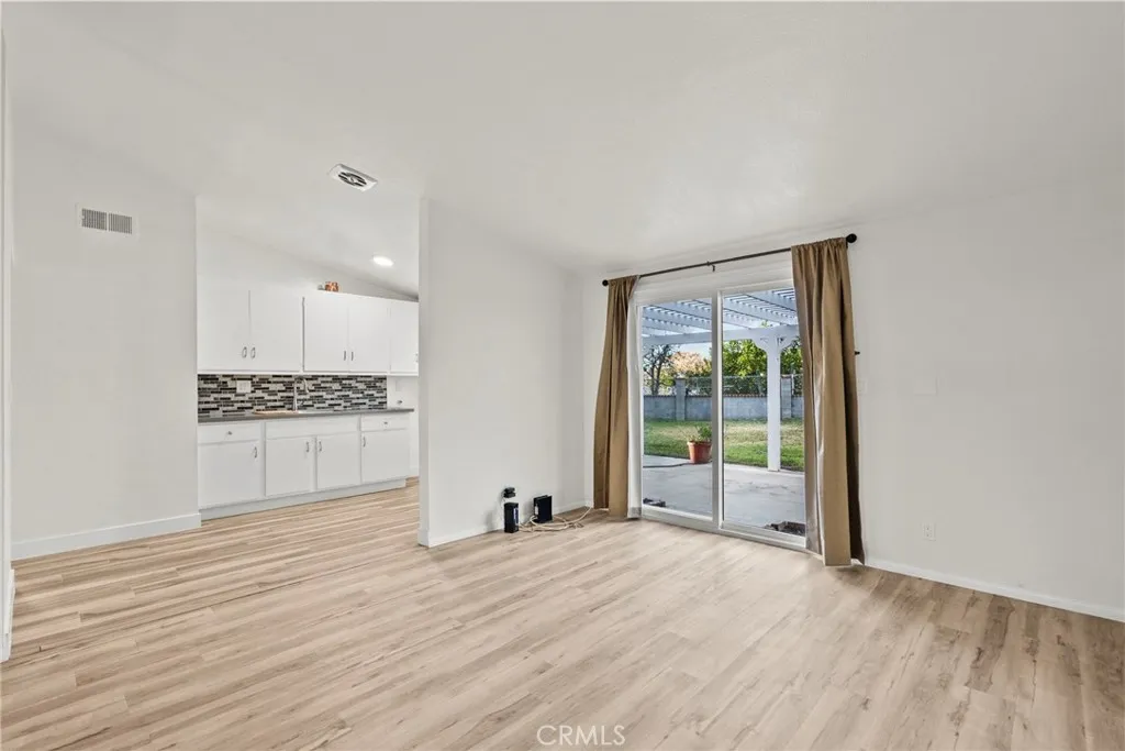 18851 Delight, Canyon Country, California 91351 home-pic-8