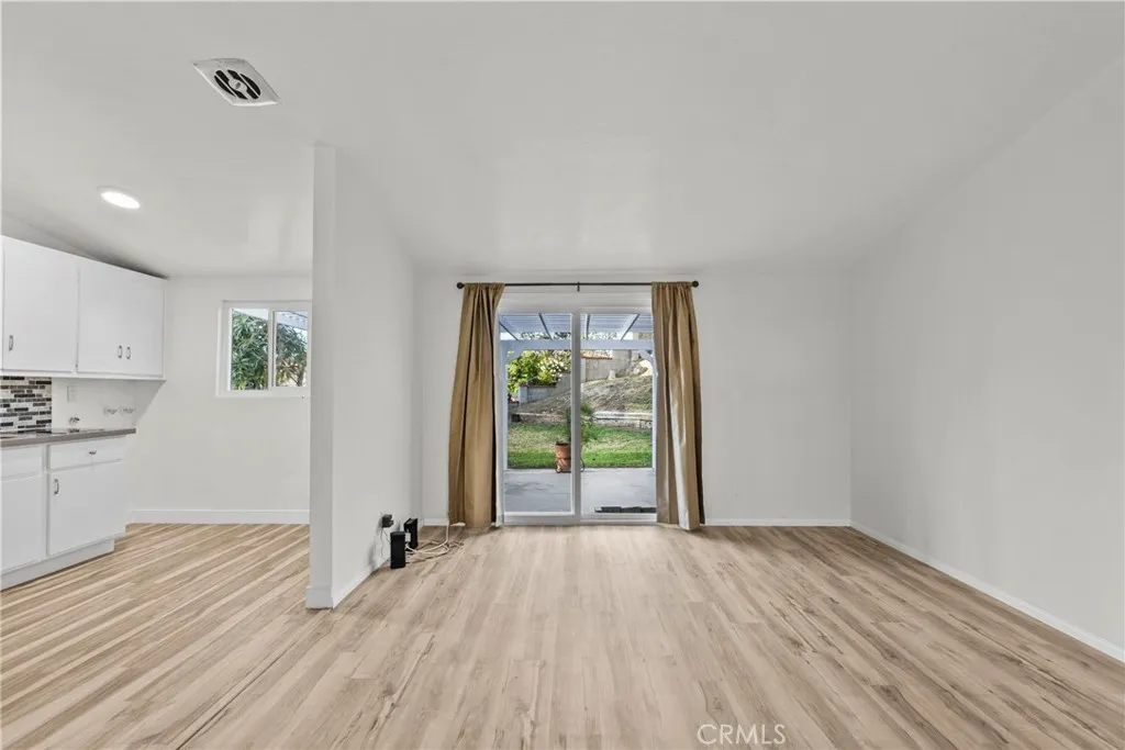 18851 Delight, Canyon Country, California 91351 home-pic-7