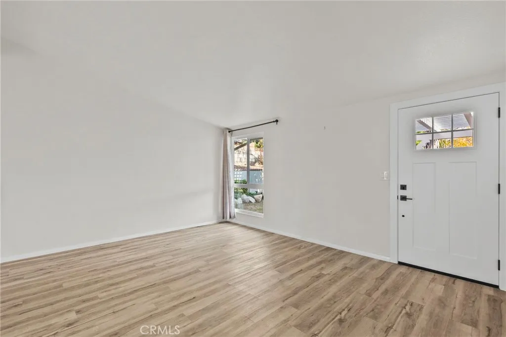 18851 Delight, Canyon Country, California 91351 home-pic-4