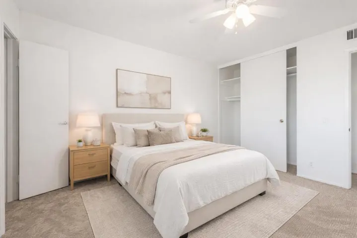 Calm and cozy guest room retreat (1)