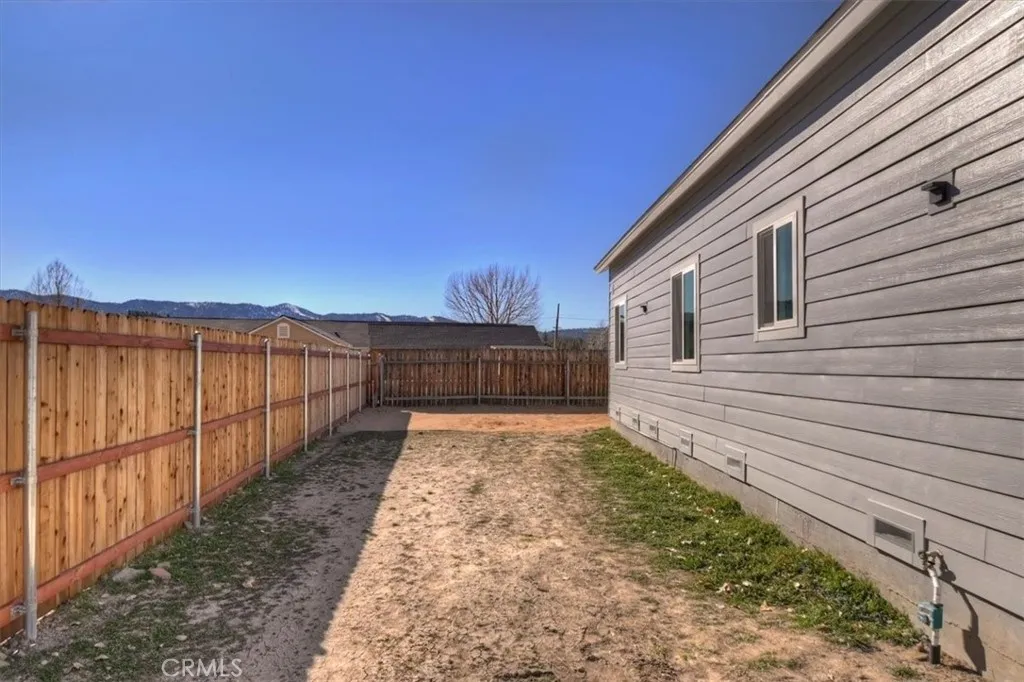 304 San Anselmo, Big Bear City, California 92314 home-pic-40