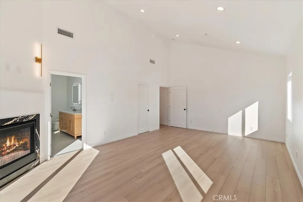 304 San Anselmo, Big Bear City, California 92314 home-pic-24