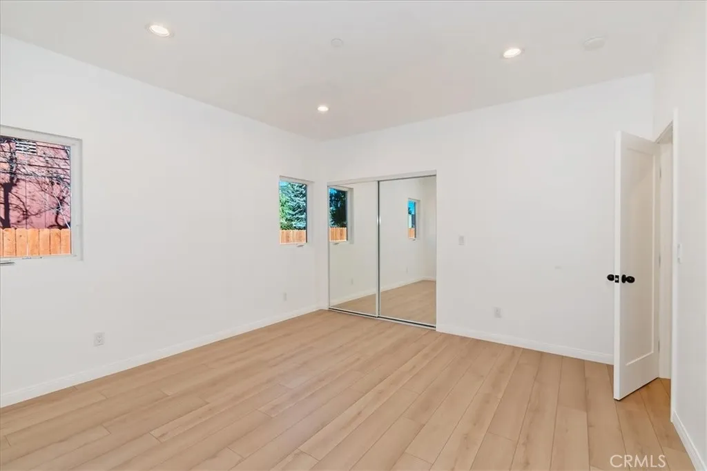 304 San Anselmo, Big Bear City, California 92314 home-pic-33