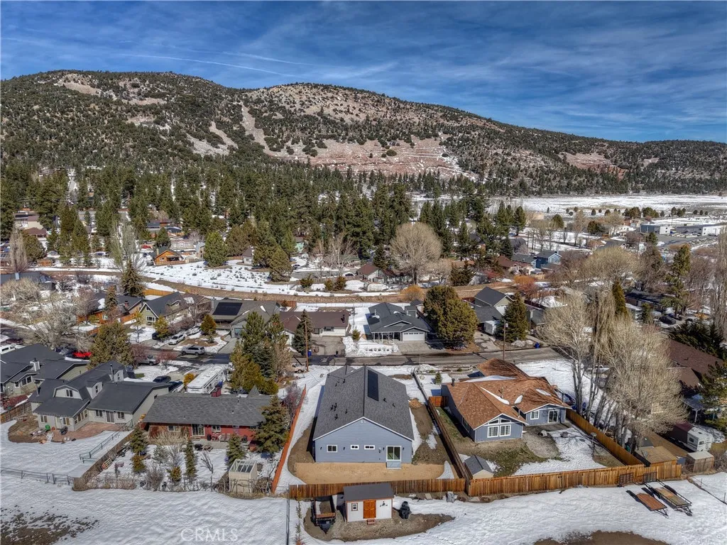 304 San Anselmo, Big Bear City, California 92314 home-pic-43
