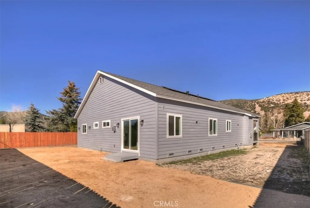 304 San Anselmo, Big Bear City, California 92314 home-pic-42