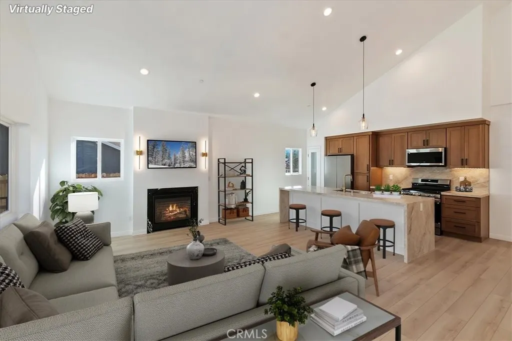 304 San Anselmo, Big Bear City, California 92314 home-pic-8