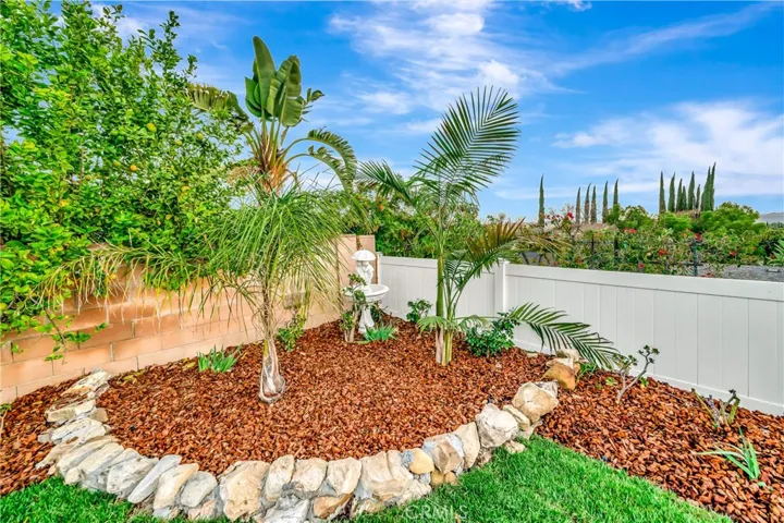 23248 Community Street, West Hills, California 91304