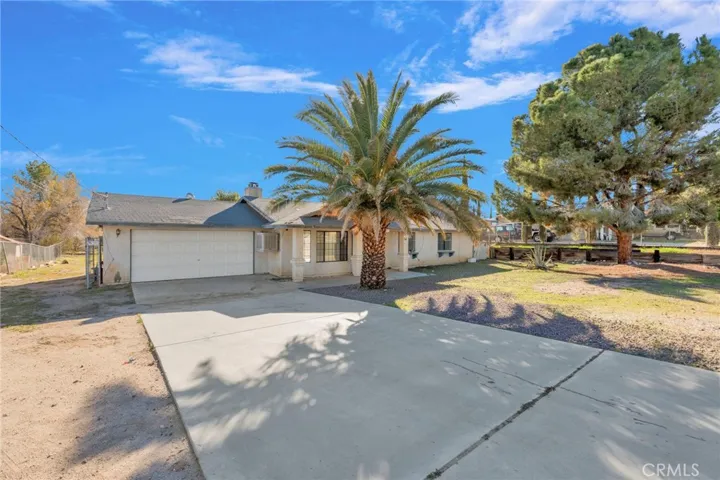15807 Sitting Bull, Victorville, California 92395