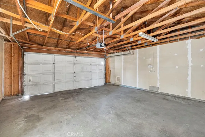 15807 Sitting Bull, Victorville, California 92395