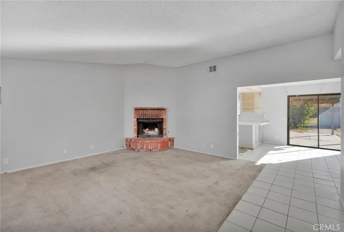15807 Sitting Bull, Victorville, California 92395