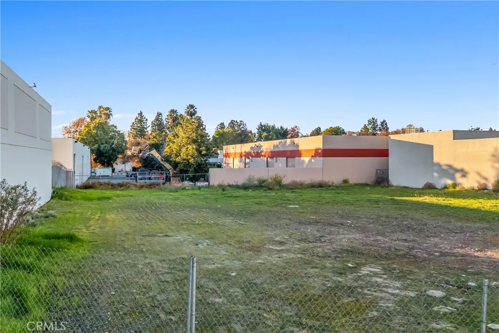 575 New Jersey Street, Redlands, California 92373 — photo 4