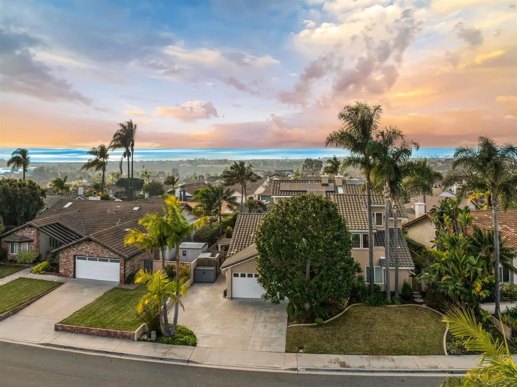 7215 Daffodil Pl, Carlsbad, California 92011 home-pic-2