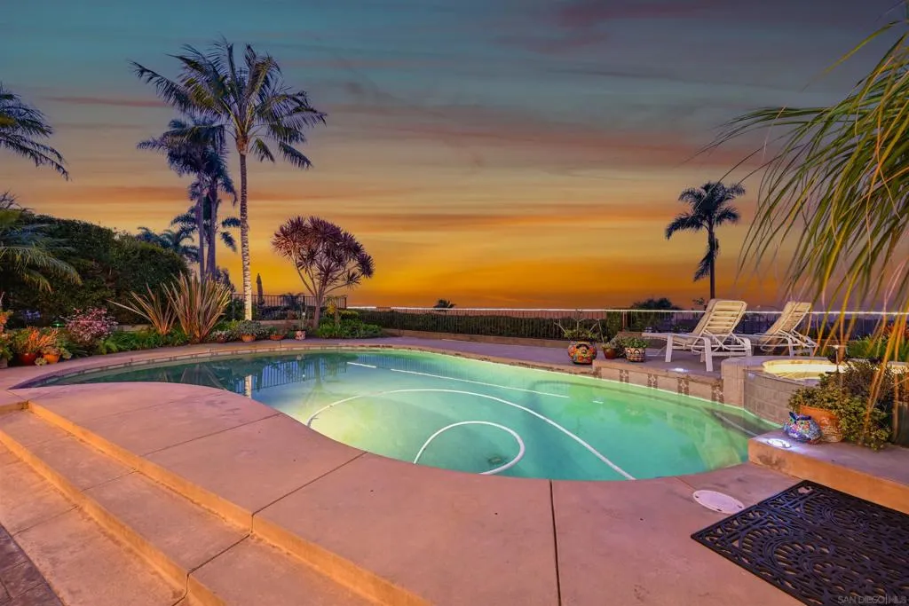 7215 Daffodil Pl, Carlsbad, California 92011 home-pic-42