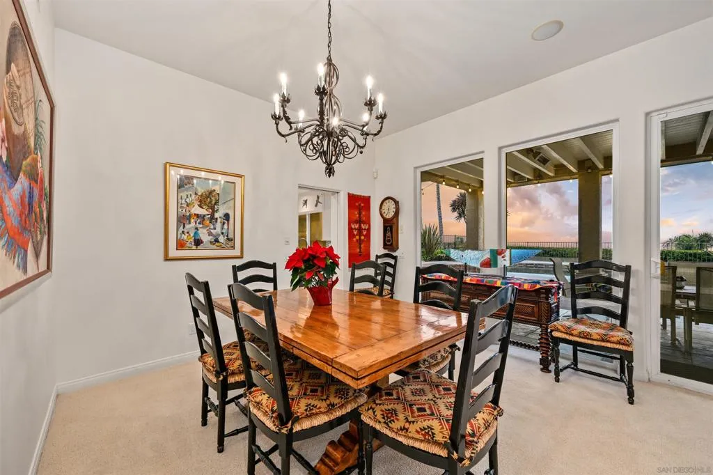 7215 Daffodil Pl, Carlsbad, California 92011 home-pic-10