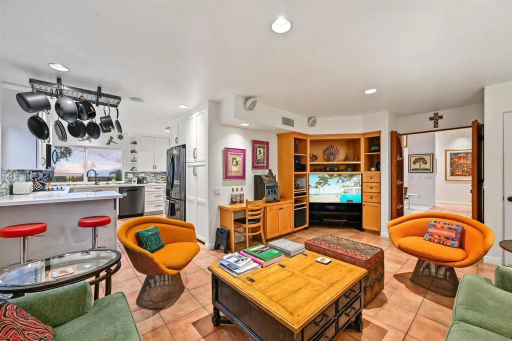 7215 Daffodil Pl, Carlsbad, California 92011 home-pic-14