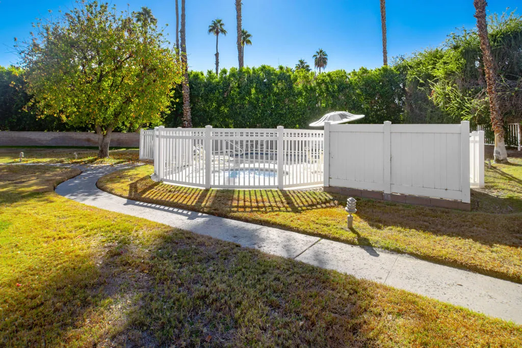 68355 Paseo Real 13, Cathedral City, California 92234 home-pic-23