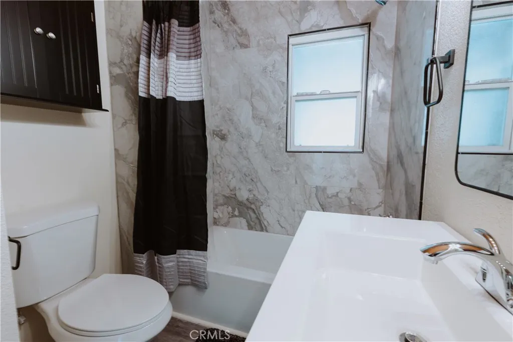 42520 Sonoma Dr, Big Bear Lake, California 92315 home-pic-16